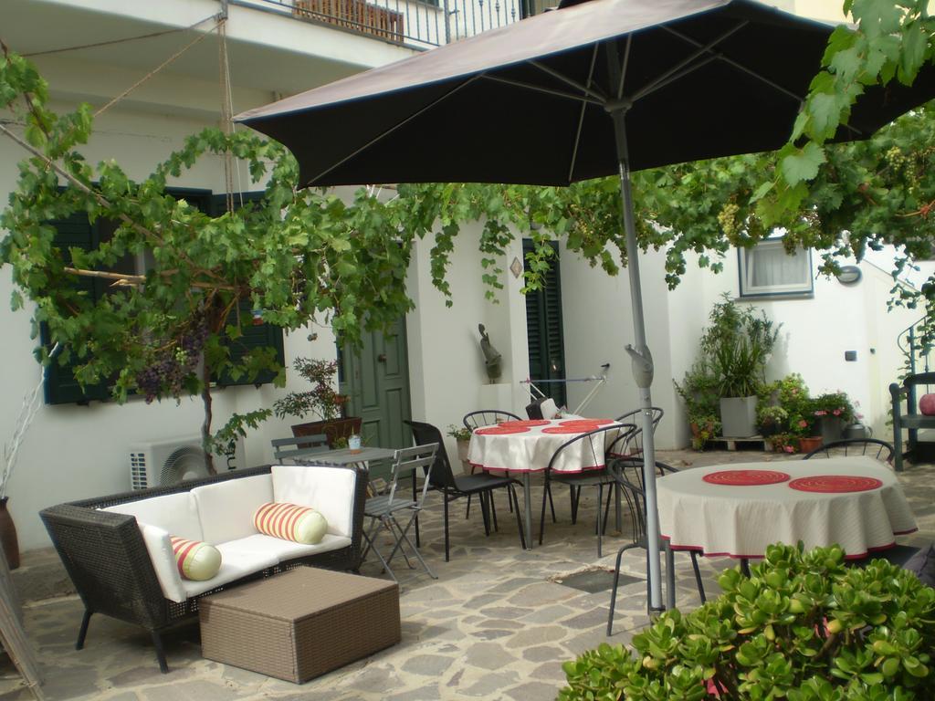 Il Giardino Di Emilio Panzió Marrùbiu Szoba fotó